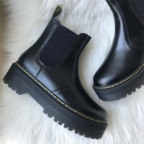 Ботинки челси на массивной подошве фото